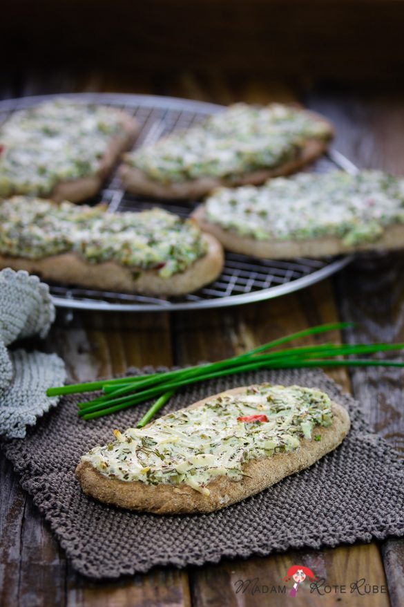Madam Rote Rübe - Rustikale Schnittlauch-Zungenfladen mit französischem Flair