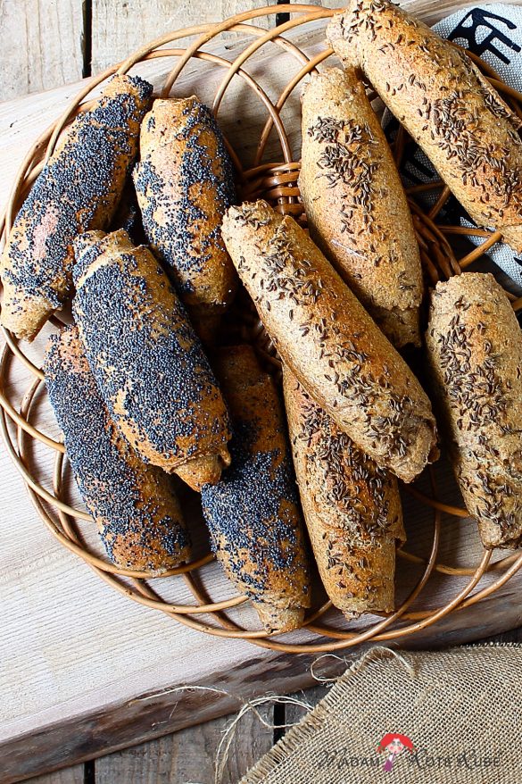 Schwarze und blaue Vollkorn-Hörnchen - Madam Rote Rübe Schwarze und blaue Vollkorn-Hörnchen - Madam Rote Rübe