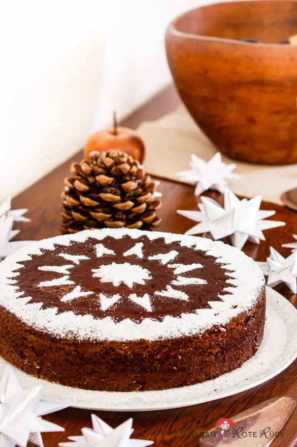 Madam Rote Rübe - Gewürzkuchen mit Zwetschgenmusfüllung