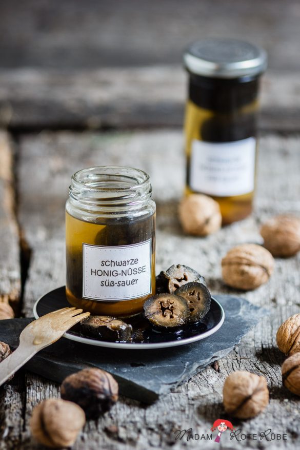 Madam Rote Rübe - Schwarze Honig-Nüsse - grüne Walnüsse eingelegt