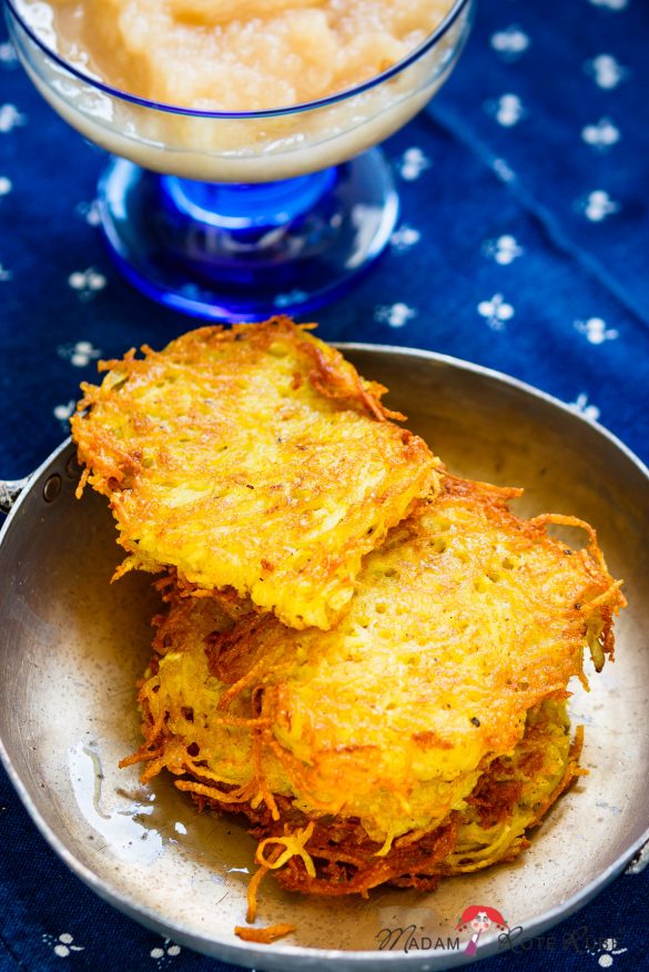 Kartoffelpuffer mit Apfelmus - Madam Rote Rübe Kartoffelpuffer mit Apfelmus - Madam Rote Rübe