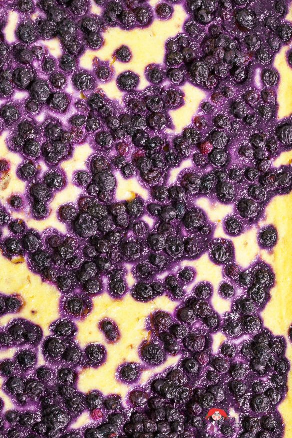 Zitroniger italienischer Käsekuchen mit Heidelbeeren und Polenta ...