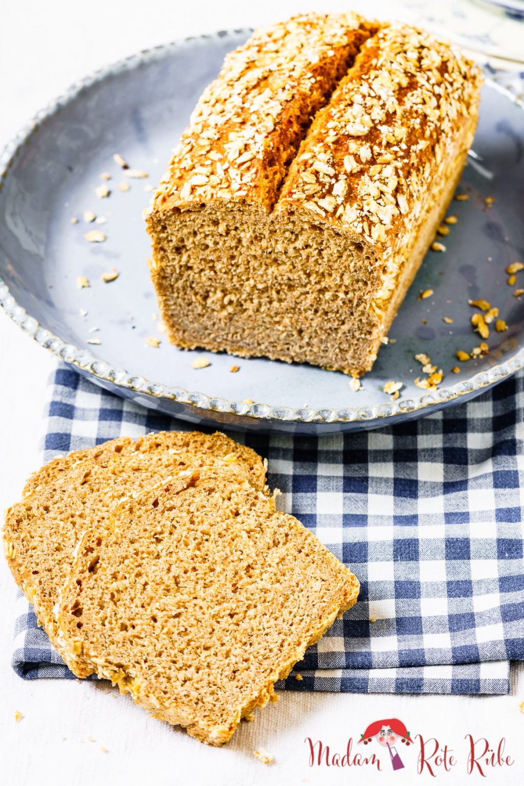 Schottisches Vollkornbrot mit Haferbrei - das gesunde Familienbrot ... Schottisches Vollkornbrot mit Haferbrei - das gesunde Familienbrot ...