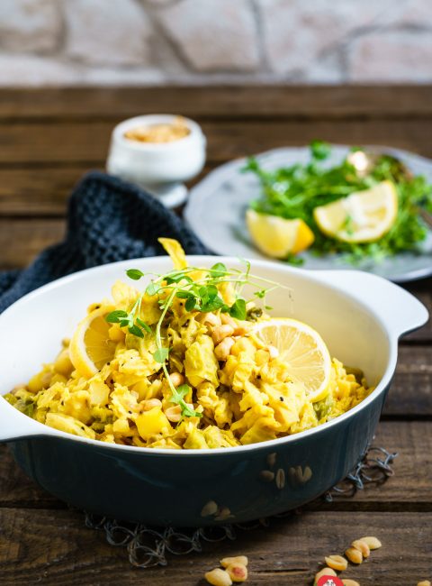 Blumenkohl-Curry mit Kartoffeln - ein Fest für alle Sinne - Madam Rote ... Blumenkohl-Curry mit Kartoffeln - ein Fest für alle Sinne - Madam Rote ...