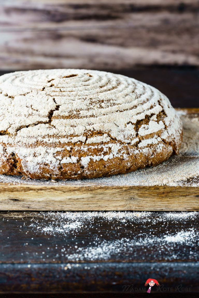 Reines Roggenvollkornbrot mit 3StufenSauerteig Madam Rote Rübe