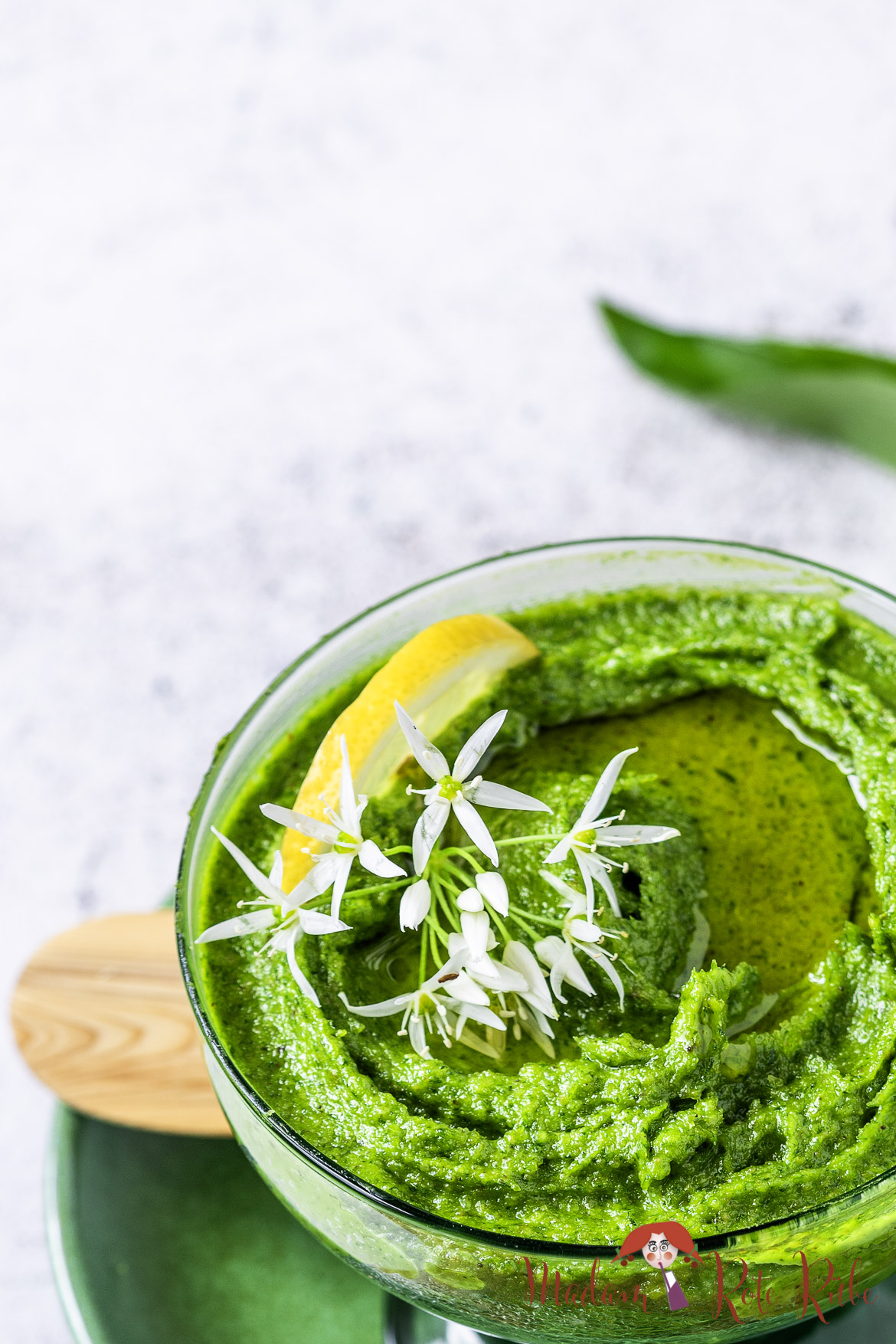 Bärlauch-Sonnenblumenkerne-Aufstrich - Madam Rote Rübe Bärlauch-Sonnenblumenkerne-Aufstrich - Madam Rote Rübe