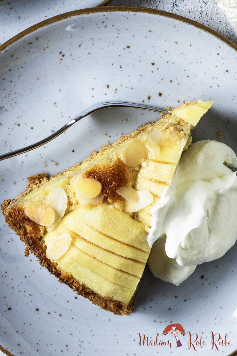 Tessiner Apfel-Mandel-Vollkorntorte - Madam Rote Rübe