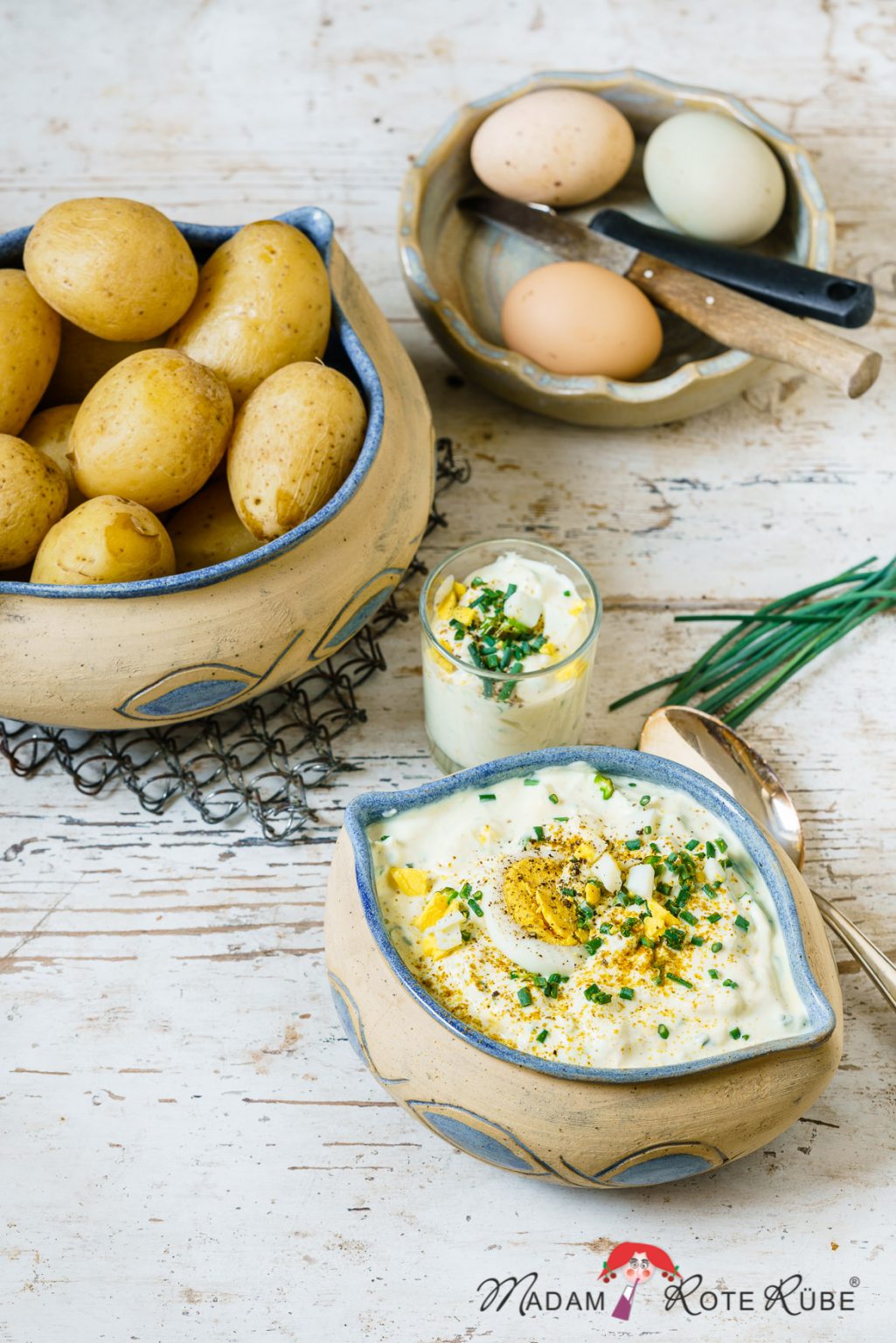 Eierquark mit Leinöl zu Pellkartoffeln Madam Rote Rübe Eierquark mit Leinöl zu Pellkartoffeln Madam Rote Rübe