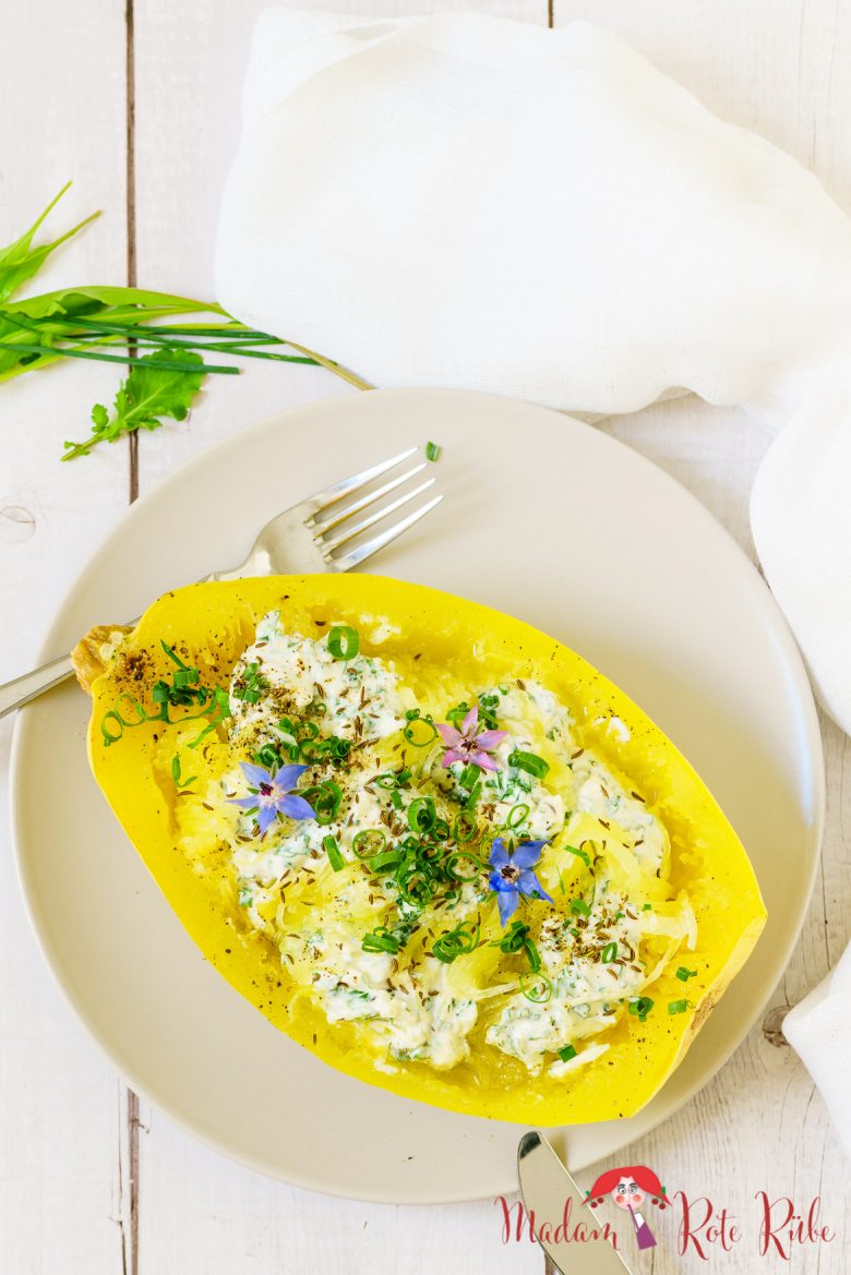 Weißer Käs zu Spaghettikürbis nach bayerischer Art - Madam Rote Rübe