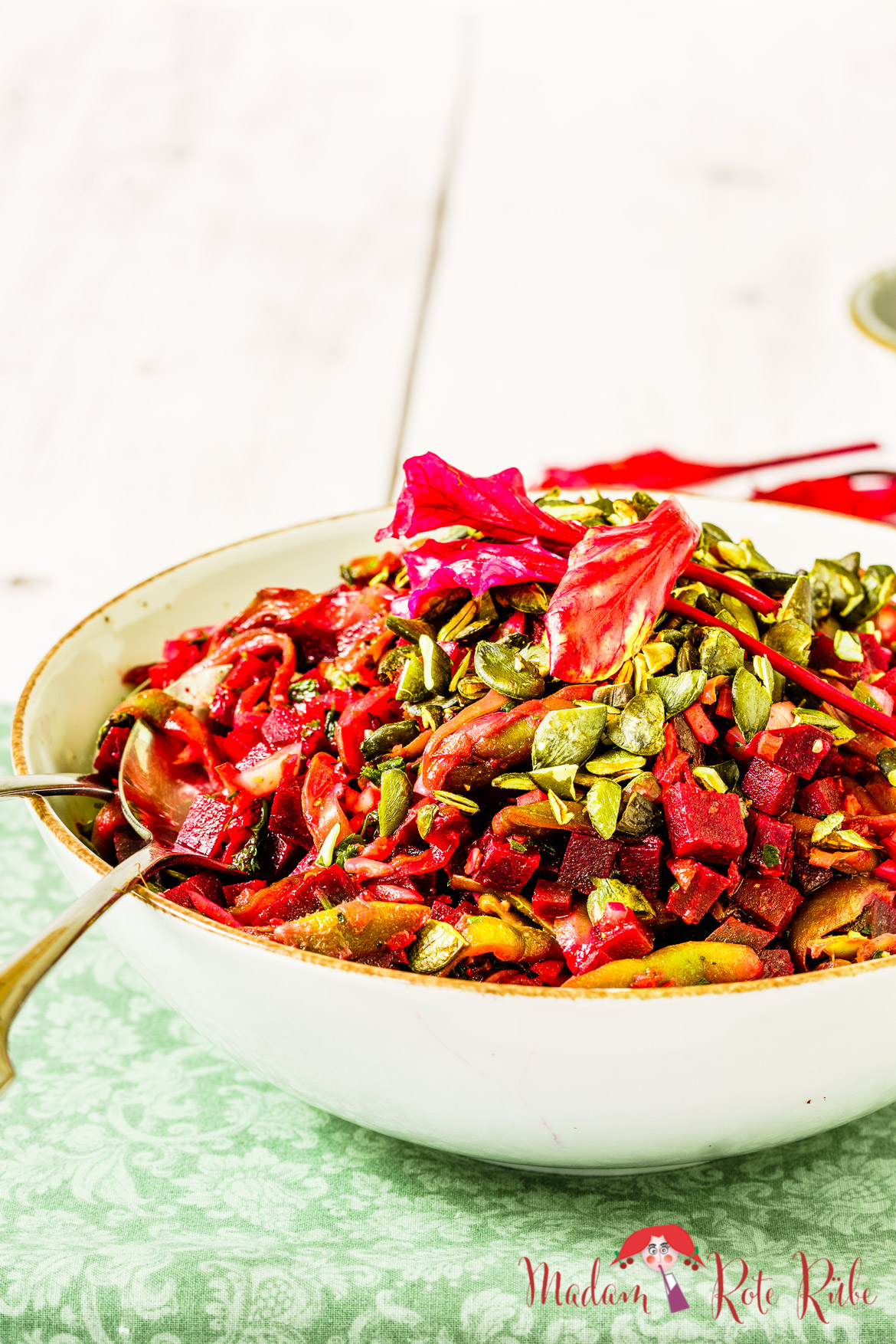 Madam Rote Rübe - Rote-Bete-Salat mit grünen Bohnen und Kürbiskernöl-Dressing