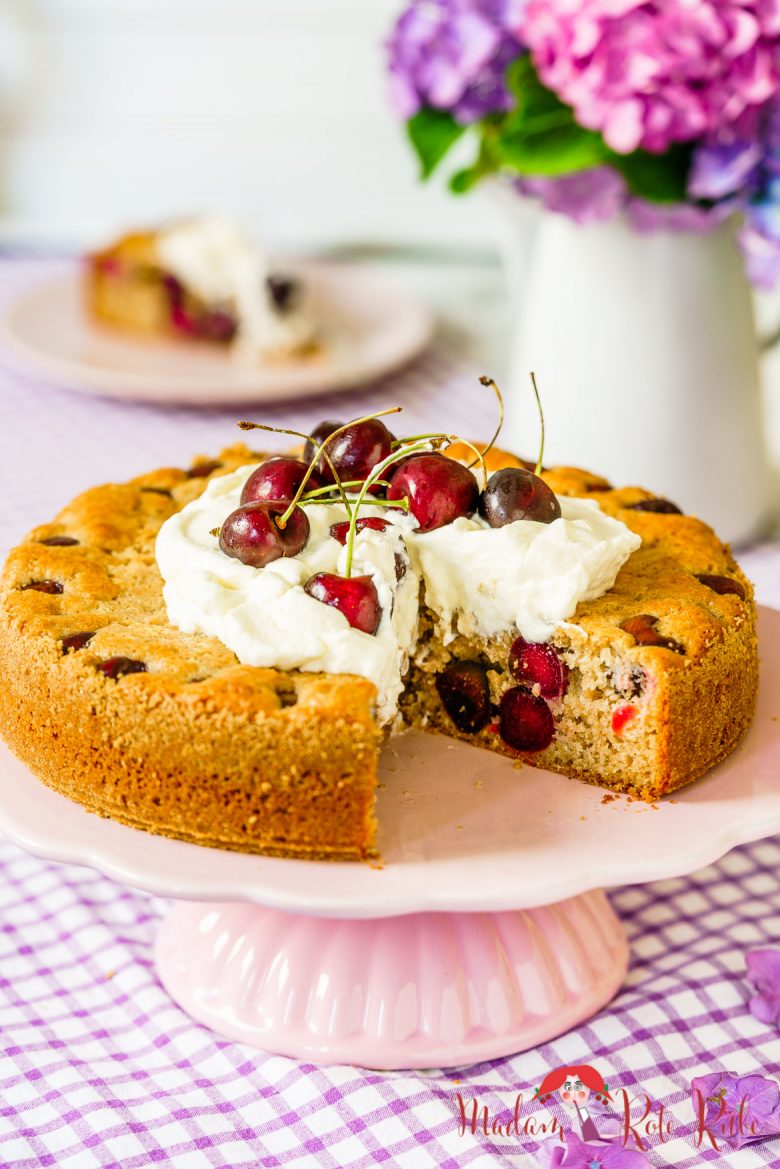 Omas Spuckkuchen in einer Kirschen-Vollkorn-Kuchenvariante - Madam Rote ...