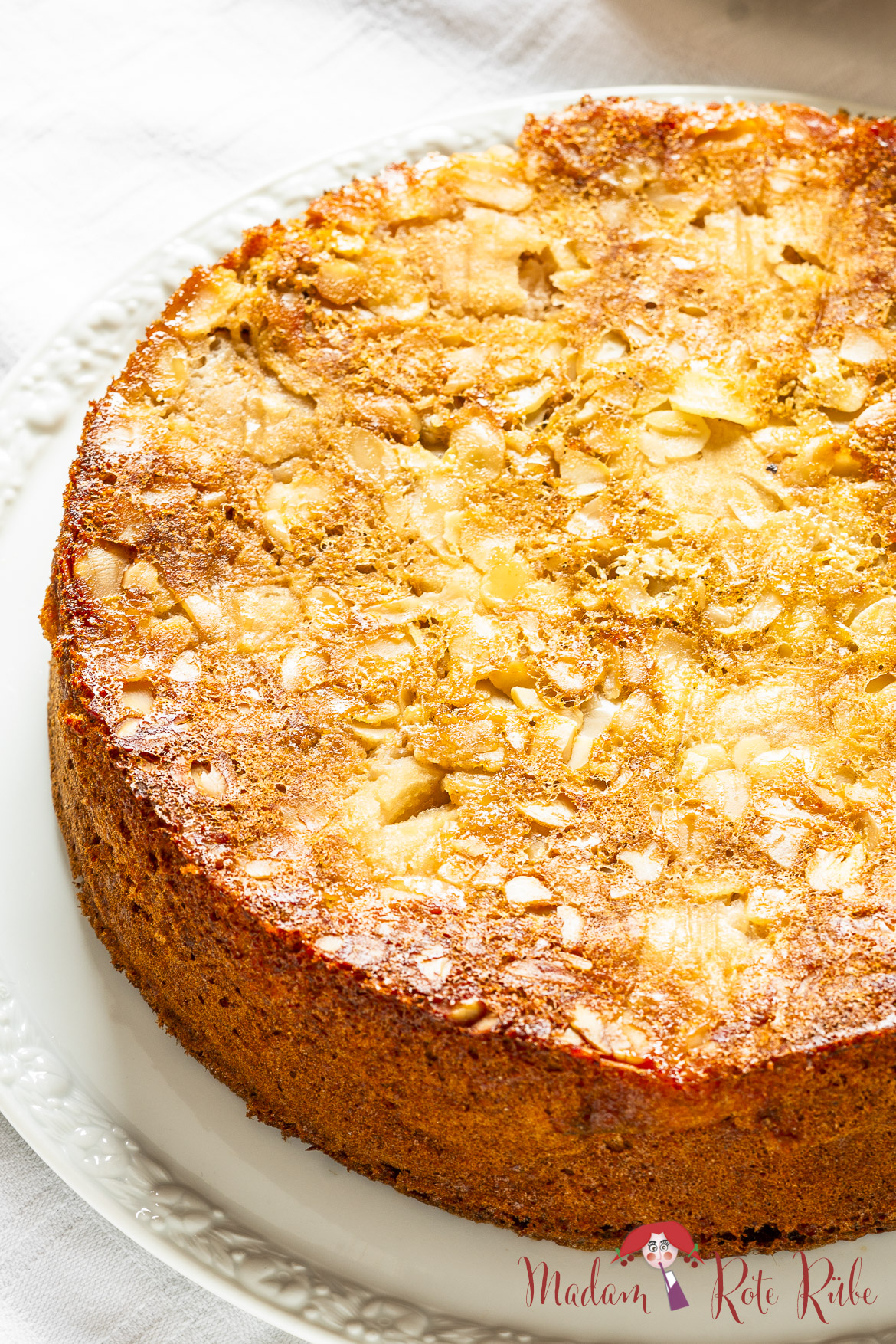 Gestürzter Apfel-Biskuit-Vollkornkuchen - Madam Rote Rübe