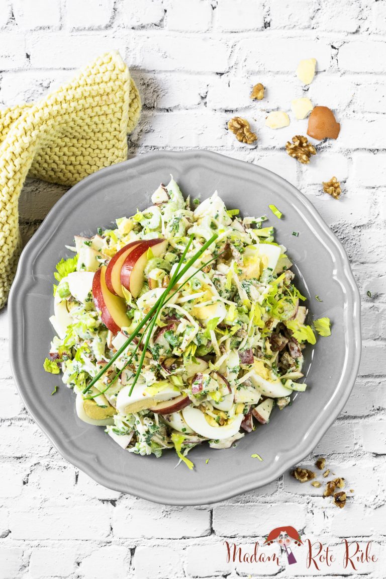 Leichter Waldorfsalat mit Ei - Madam Rote Rübe