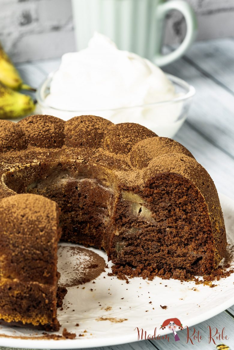 Würzig-schokoladiger Birnen-Vollkorn-Gugelhupf - Madam Rote Rübe